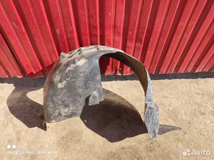 Подкрылок задний правый Ситроен С4 Б7 хэтчбэк