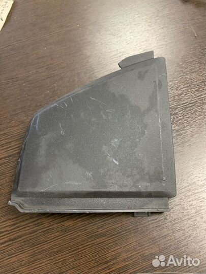 Накладка торпедо Mitsubishi Pajero 4 3.2D 2007