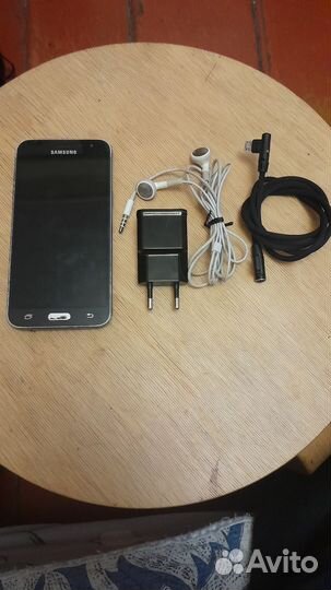 Samsung Galaxy J3 (2016) SM-J320H/DS, 2/16 ГБ