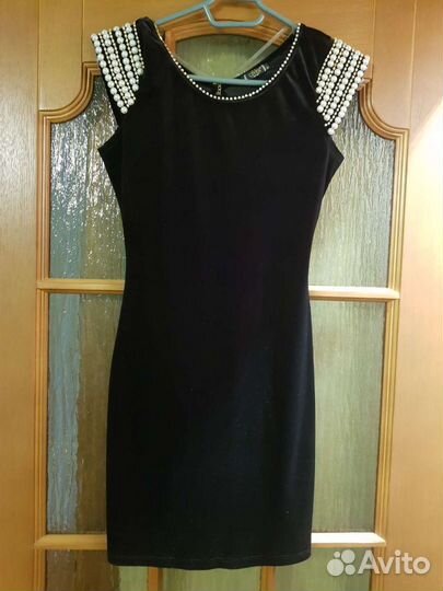 Маленькое черное платье