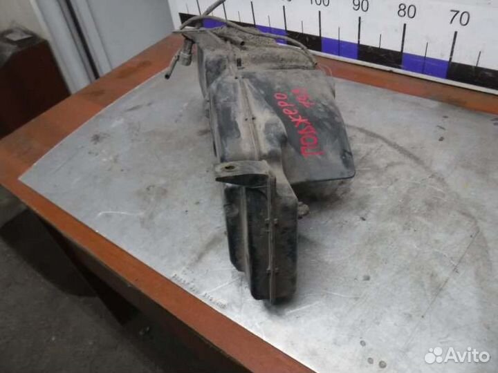 Бачок омывателя Mitsubishi Pajero 3 6G74 2001