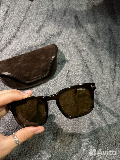 Оригинальные солнцезащитные очки TOM ford