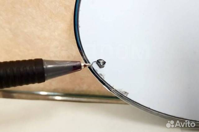 Эмблема крышки багажника Toyota Prius