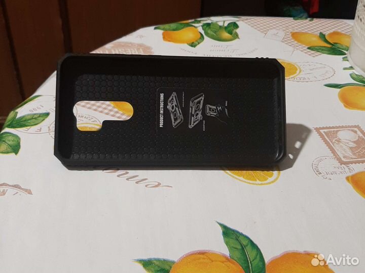 Чехлы на телефоны