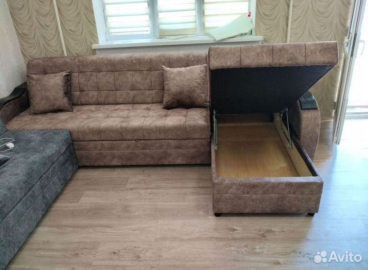 Диван угловой в наличии