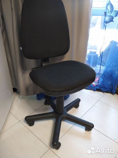 Компьютерное кресло