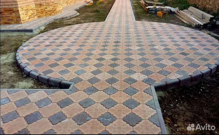 Бригада строителей