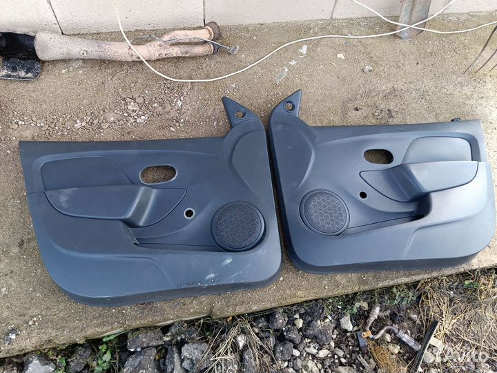 Дверные карты рено логан 2