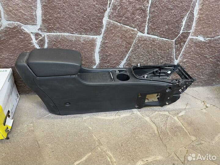 Подлокотник opel astra