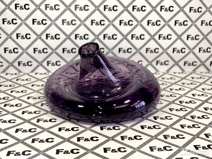 Ваза из стекла ручной работы необычной формы