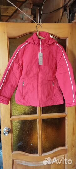 Куртки новые