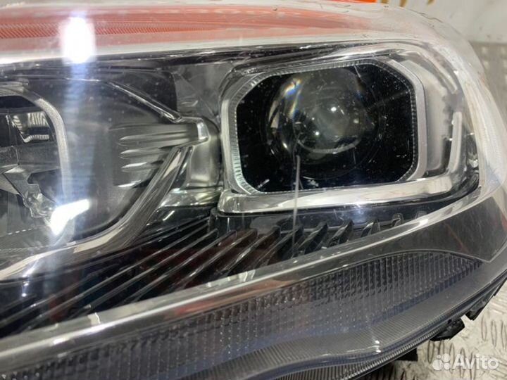 Фара левая ксенон Ford Kuga Форд Куга