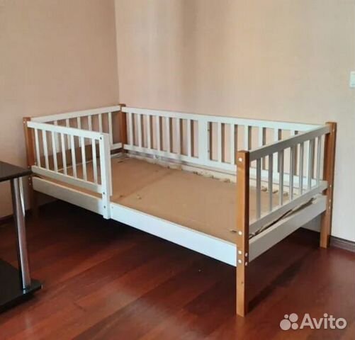 Кроватка из массива высокий борт от 2х лет Лисенок