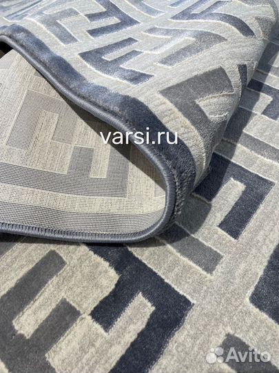 Сервй ковер в современном стиле 160 на 230