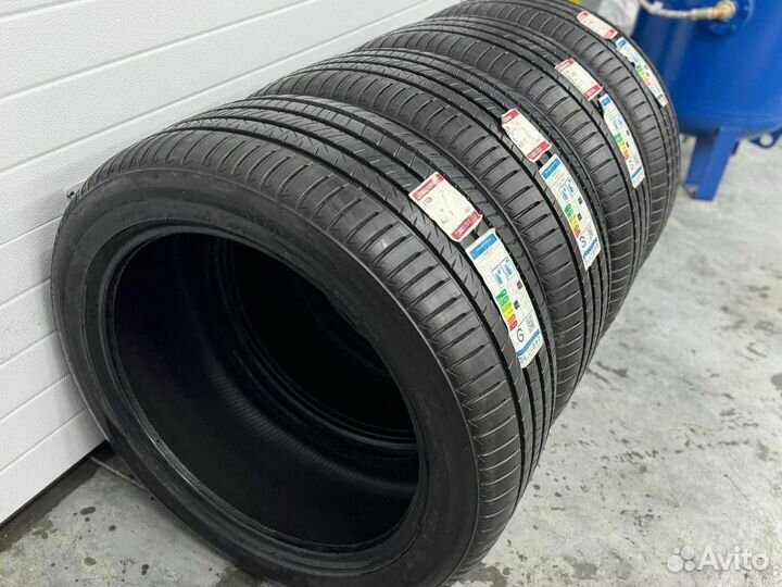 Bridgestone Alenza 001 275/35 R21 103Y