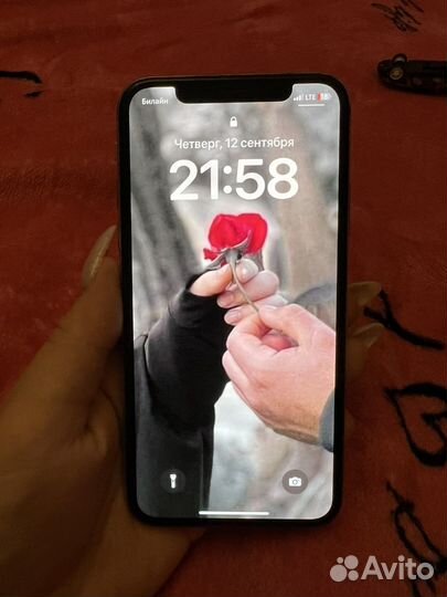 iPhone Xs, 64 ГБ