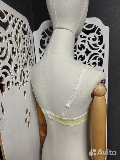 Бюстгальтер 