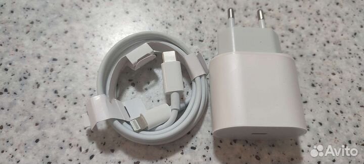 Зарядка на iPhone