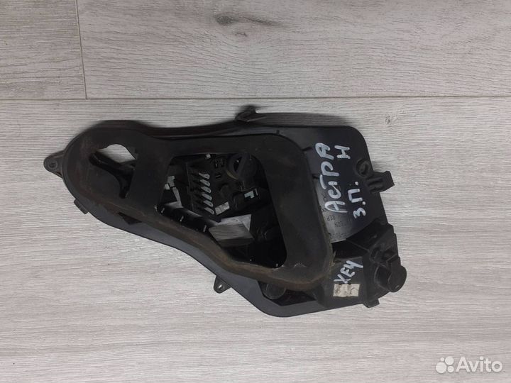 Плата заднего фонаря правая Opel Astra H