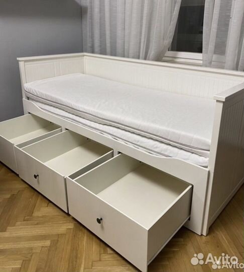 Кровать кушетка Hemnes lkea