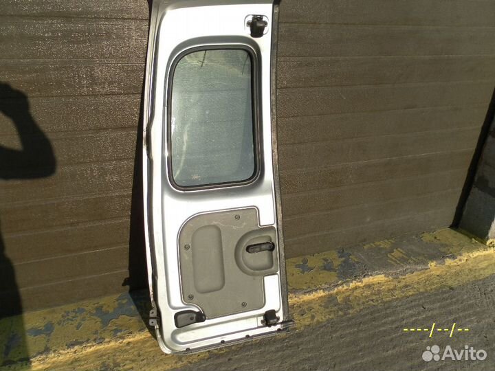 Дверь багажника правая Renault Kangoo сборе