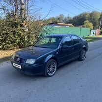 Volkswagen Bora 1.6 MT, 2004, 341 000 км, с пробегом, цена 305 000 руб.