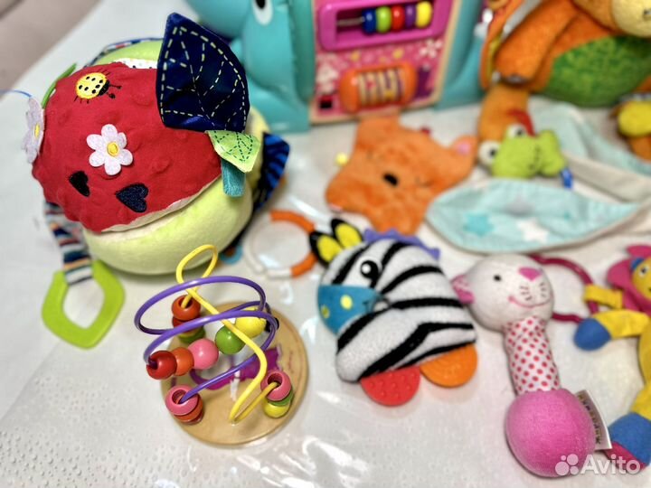 Развивающие игрушки пакетом