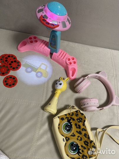 Рюкзаки,сумка,наушники