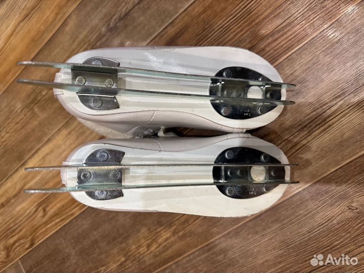 Коньки детские р.32