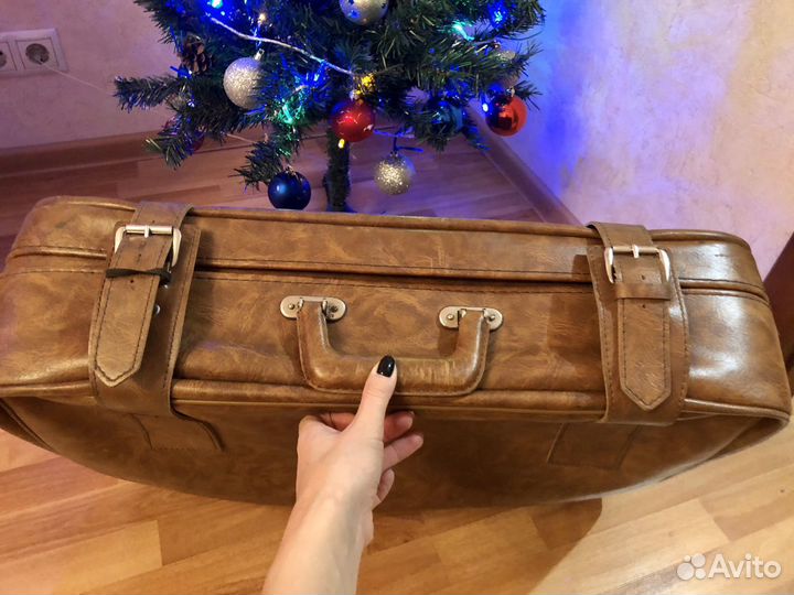 Раритетный кожаный чемодан