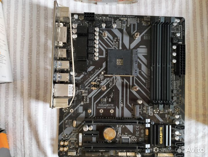 Комплект r5 3600(box) +gigabyte b450+кулер