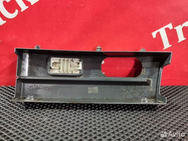 Накладка подножки правая Scania 5-series