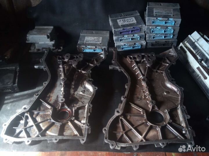 Крышка передняя цепи грм Мазда, Форд