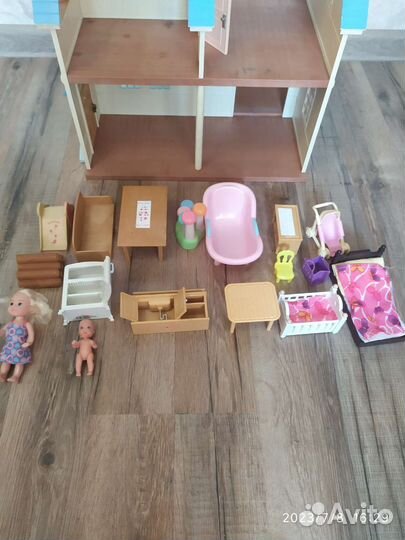 Домик с мебелью
