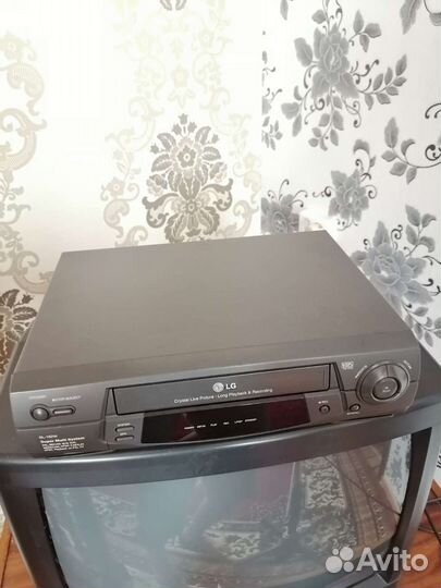 Видеомагнитофон LG BL-162W