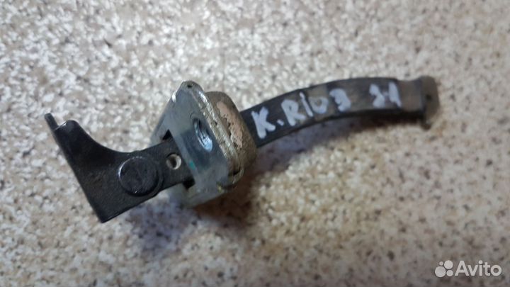 Ограничитель двери kia rio 3