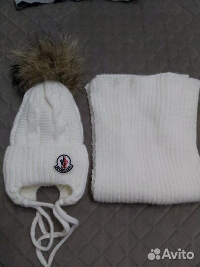 Комплект шапка, шарф,на годик,в хорошем состоянии