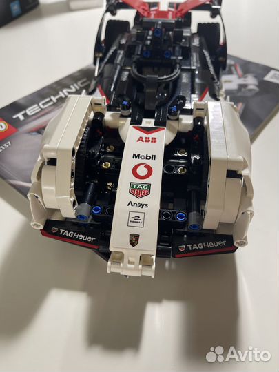 Лего техник 42137