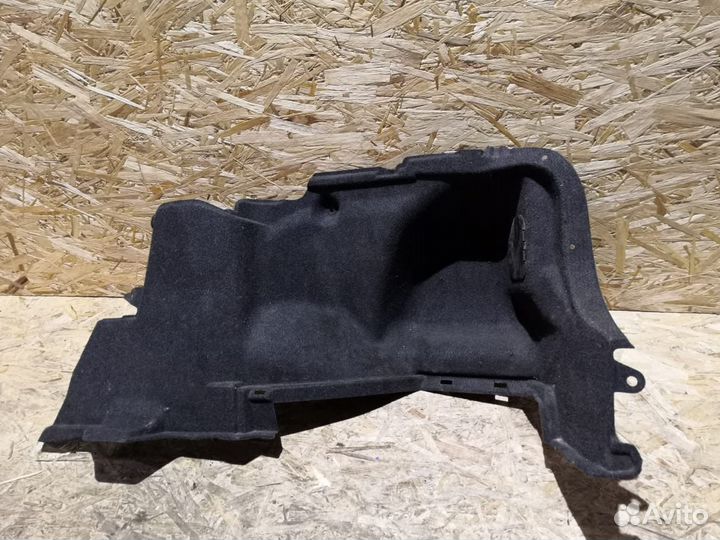 Обшивка багажного остека Toyota corolla 150