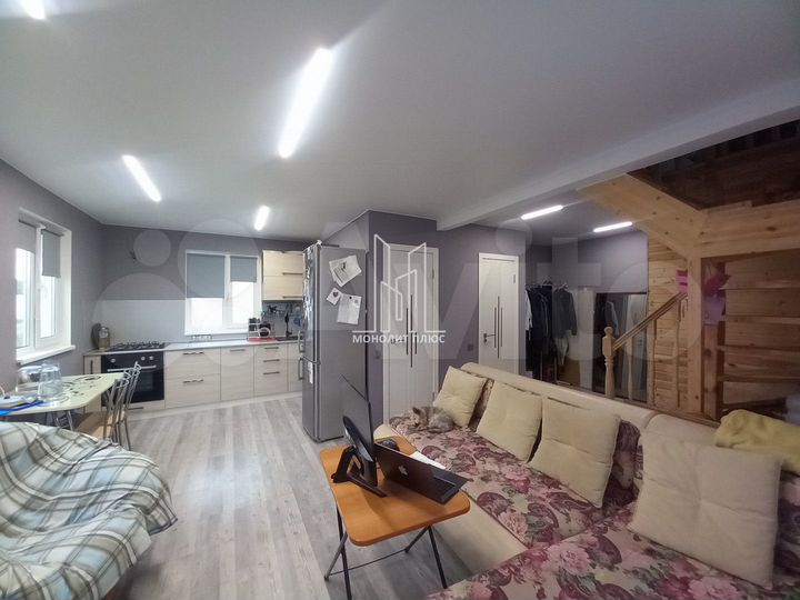 Коттедж 97 м² на участке 4 сот.