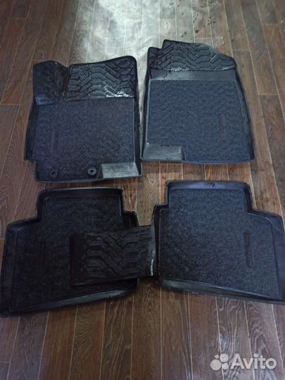 Продам коврики хендай солярис с 2017г