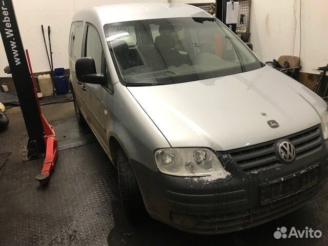 Разбор на запчасти Volkswagen Caddy 2004-2010