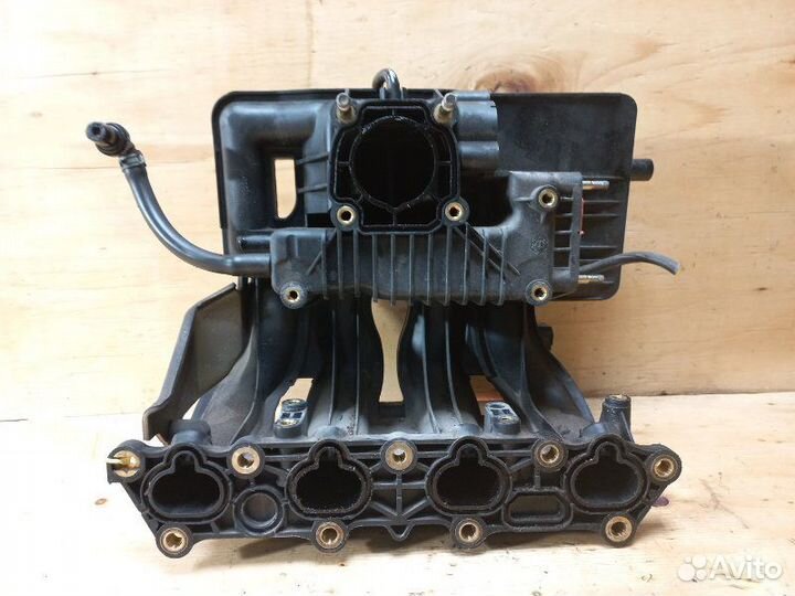 Коллектор впускной Mazda Demio DW3W B3E 2002