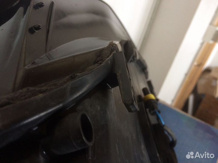 Фара правая Ауди а8 б8 2010 год