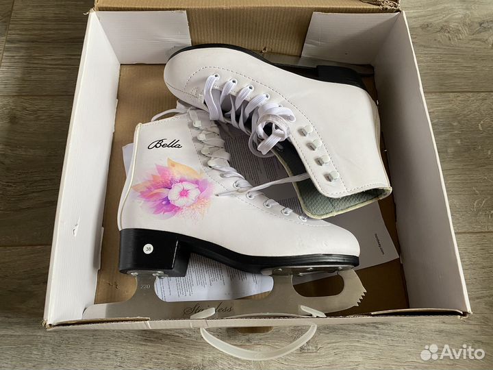 Коньки женские 38 размер