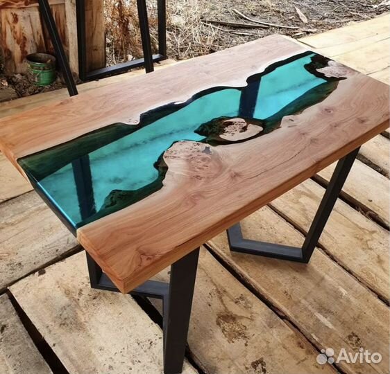 Столы с эпоксиднлй смолой