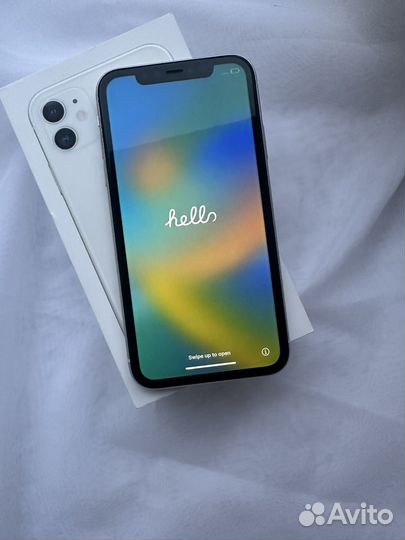 iPhone 11, 64 ГБ