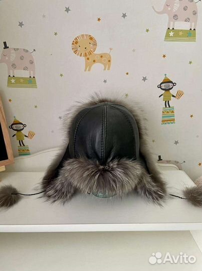 Женская меховая шапка