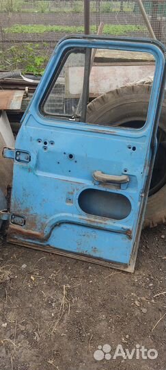 Двери газ 52-53