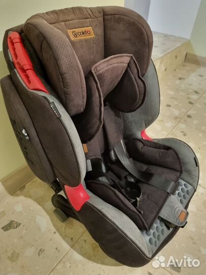 Абсолютно новое детское кресло